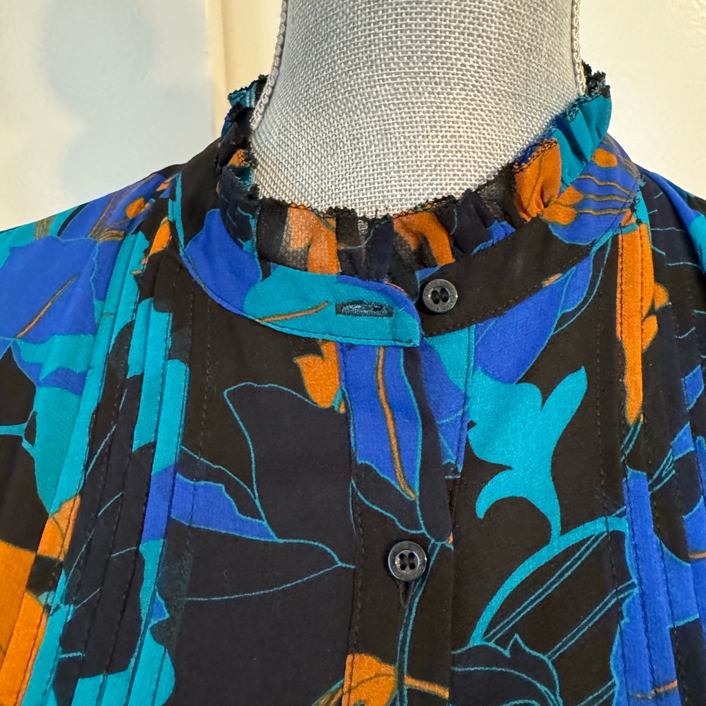 Calvin Klein Short Sleeve Size Small Shirt